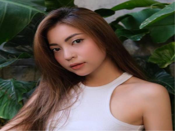 Đặt chân vào showbiz dễ dàng Đặt chân vào showbiz dễ dàng