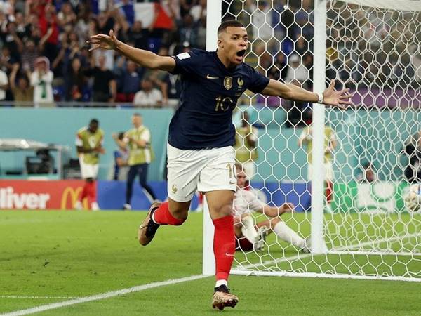 Tiền vệ tấn công/Kylian Mbappé