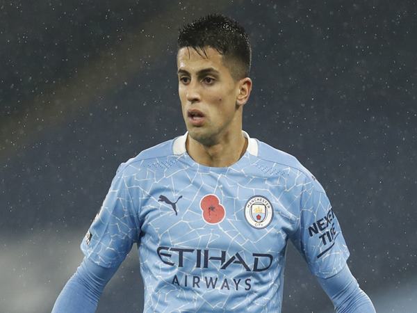 Phong cách của Joao Cancelo