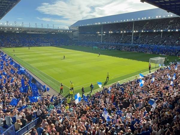 Bầu không khí tại sân vận động Goodison Park Bầu không khí tại sân vận động Goodison Park
