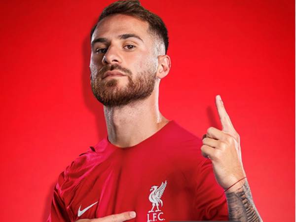 Alexis Mac Allister trong màu áo Liverpool