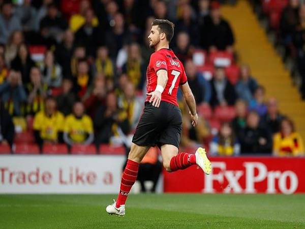 Bàn thắng nhanh nhất lịch sử Premier League – Shane Long và cú “đánh úp” 7,69 giây