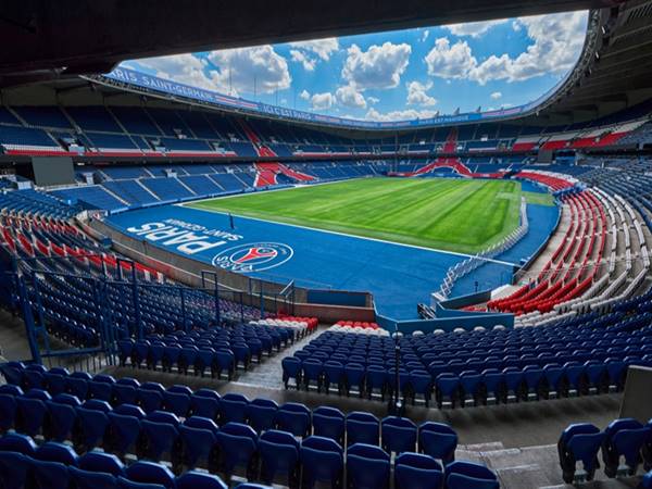 Kiến trúc và thiết kế độc đáo của sân PSG Kiến trúc và thiết kế độc đáo của sân PSG