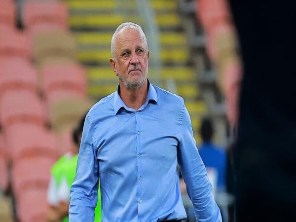 Tin BĐ: HLV Iraq mắc kẹt trước trận Play-off World Cup Tin BĐ: HLV Iraq mắc kẹt trước trận Play-off World Cup